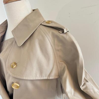 Vintage Women’s Burberrys Trench Coat