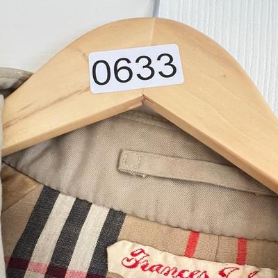 Vintage Women’s Burberrys Trench Coat