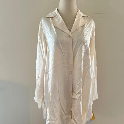 New w Tags Big Lot Women's Tops