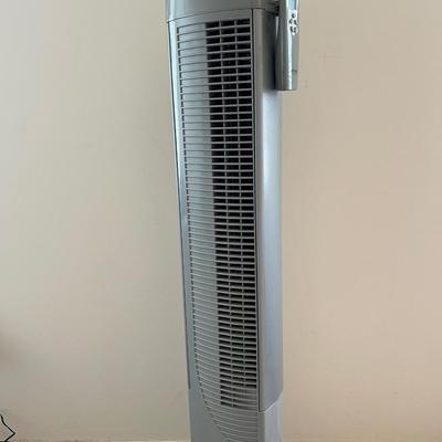 Seville Classics UltraSlimline Oscillating Tower Fan w Remote