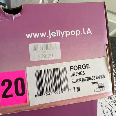 5 Pairs New in Box Women's Boots