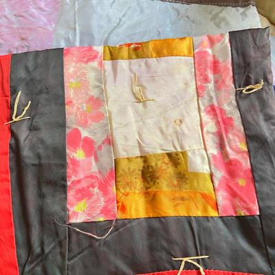 5 Antique Vintage Quilts