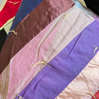 5 Antique Vintage Quilts
