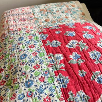 5 Antique Vintage Quilts
