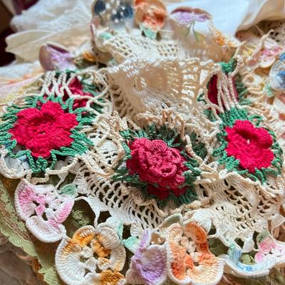 HUGE Lot Antique Vintage Linens - Tablecloths, Doilies, Placemats, & More!!!