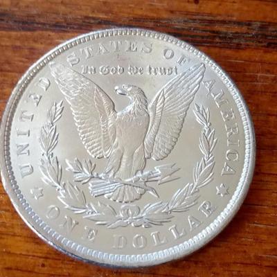 LOT 66 1900 SILVER DOLLAR