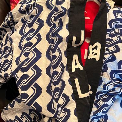 Vintage Japanese Japan Airline JAL Lot Pilot Hats Pin