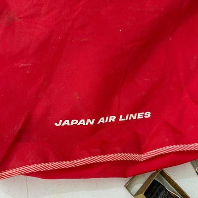 Vintage Japanese Japan Airline JAL Lot Pilot Hats Pin