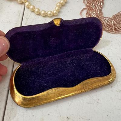 Vntg. Contemp. Jewelry Accessories Lot