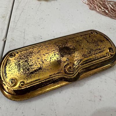 Vntg. Contemp. Jewelry Accessories Lot