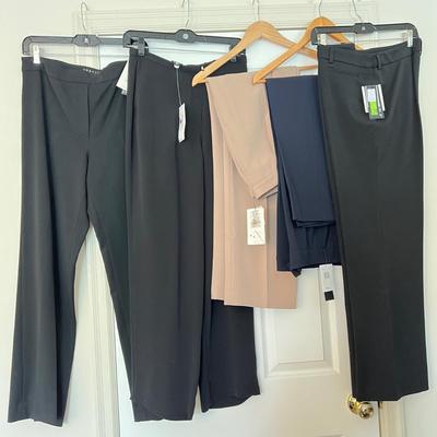 Big Lot Women's Designer Clothes New w Tags