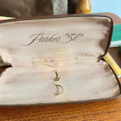 Attic Collectors Lot - Advertising, Pepsi, Seagram's 7