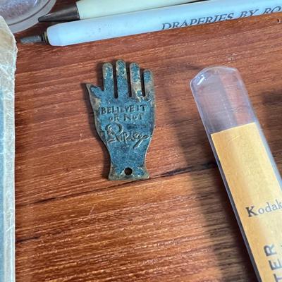 Attic Collectors Lot - Advertising, Pepsi, Seagram's 7