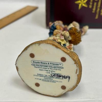 Limited Ed. Resin Rabbit Figurine:with box