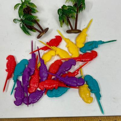 Parrot Picks and Palm Trees Miniature for Cake or Cupcakes