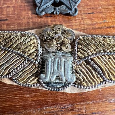 Collectors Lot - Military Pins Badges, 1943 Aristocrat Cards, Ltd. Ed. Buckle