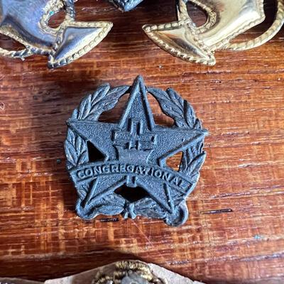 Collectors Lot - Military Pins Badges, 1943 Aristocrat Cards, Ltd. Ed. Buckle