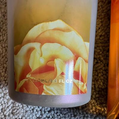 Victoria Secret Discontinued Vanilla Lace Spray & Lotion