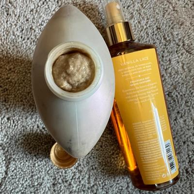 Victoria Secret Discontinued Vanilla Lace Spray & Lotion