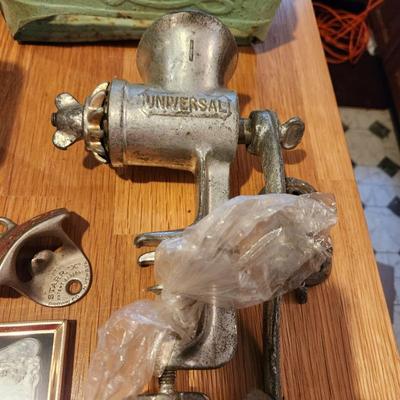 Large Collectable Lot Coca-cola Coke Pepsi Marvel Scale, Symonds Inn Cocoa Oil Cans & more