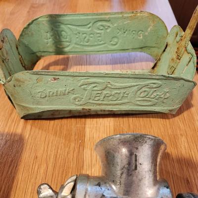 Large Collectable Lot Coca-cola Coke Pepsi Marvel Scale, Symonds Inn Cocoa Oil Cans & more