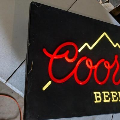 Vintage 1985 Coors Beer Lighted Neon Bar Sign