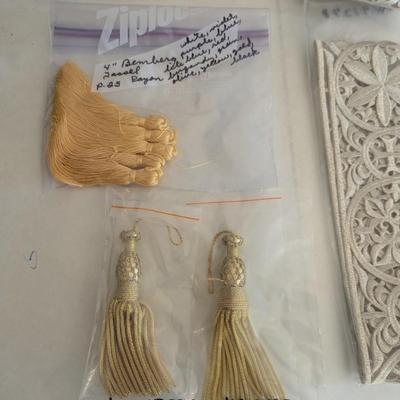 La Lame Inc Samples & Tassels