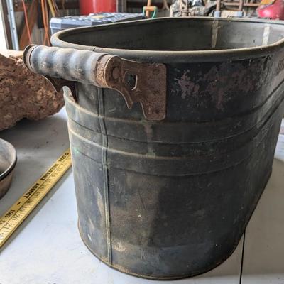 Vintage Antique Atlantic Copper Boiler Wash Tub Pot Wood Handles