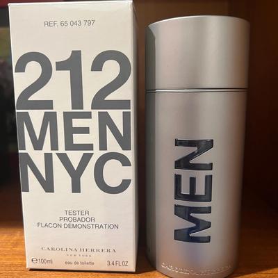 Carolina Herrera Men’s 212 NYC Cologne EDT