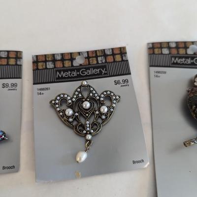 Metal Gallery Brooches