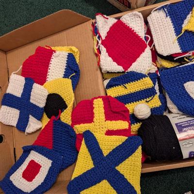 Knitting Projects & Fish & Cat Latch Hook Art