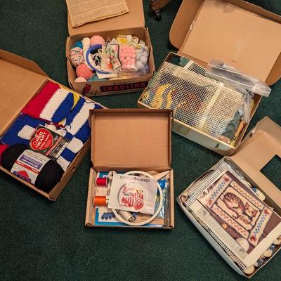 Knitting Projects & Fish & Cat Latch Hook Art