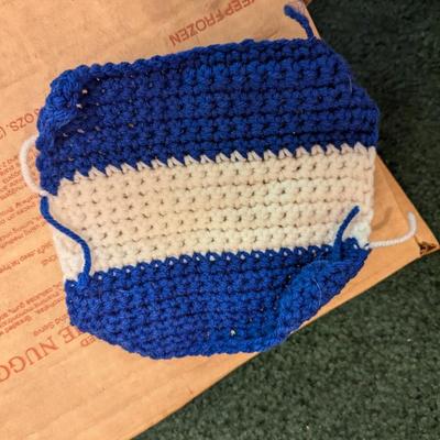 Knitting Projects & Fish & Cat Latch Hook Art