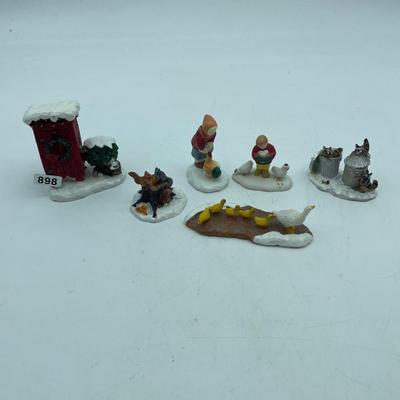 Farm, Christmas village type figurines