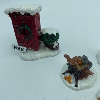 Farm, Christmas village type figurines