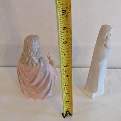Madonna & Child Hand Painted Statue Japan - Jesus Figures Vintage RR Roman Inc. Porcelain Ascending Jesus Decor