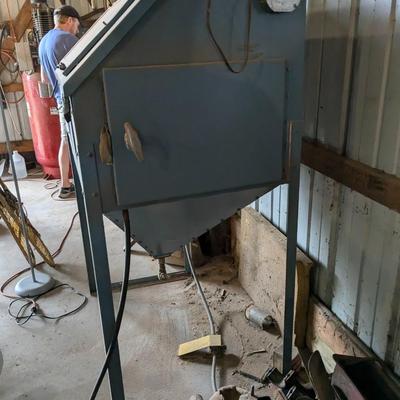 Sand Blast Enclosure Cabinet