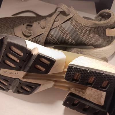 Men's Pre-owned size 13 Adidas