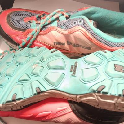 1 Pair of Men's New Balance Pre-Owned size 12