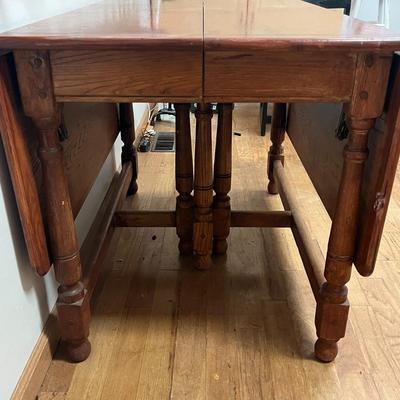 Vintage Leaf Table
