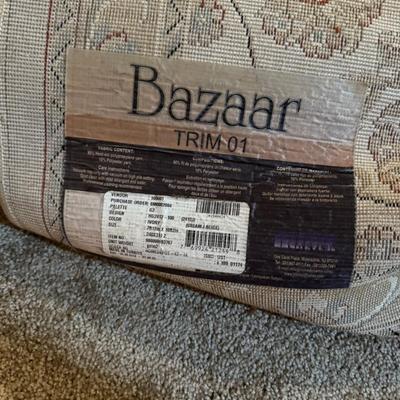 Bazaar Trim 01 Ivory Rug (7x10)