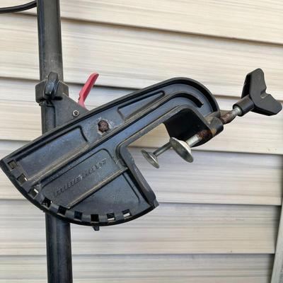 Sevylor HF360 Fish Hunter Inflatable Boat & Endura 36Trolling Motor & Battery
