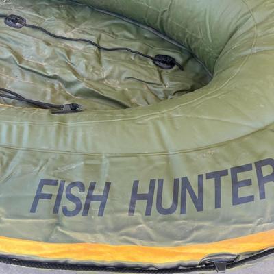 Sevylor HF360 Fish Hunter Inflatable Boat & Endura 36Trolling Motor & Battery