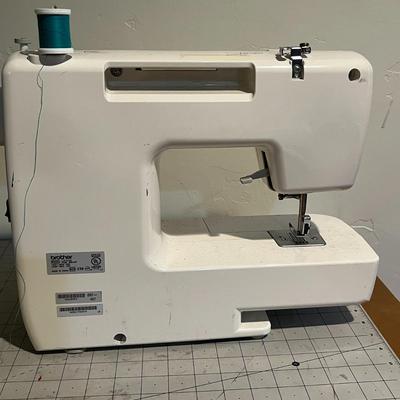 LX-3125 Brothers Sewing Machine With Singer Sewing Kit