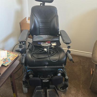 Permobil M300 Power Wheelchair (not charging/no cord)