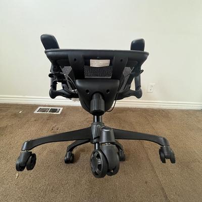 Black Mesh Desk Chair