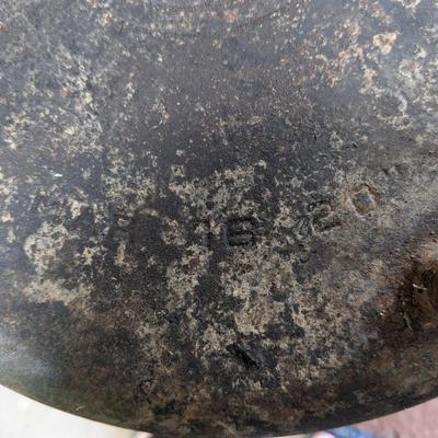 Gorgeous Griswold No 12 Camping Dutch Oven