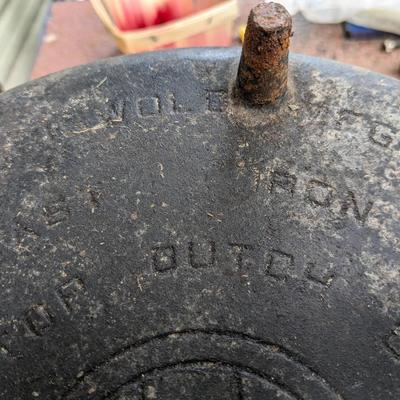 Gorgeous Griswold No 12 Camping Dutch Oven