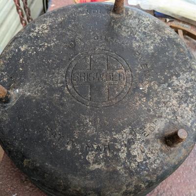 Gorgeous Griswold No 12 Camping Dutch Oven
