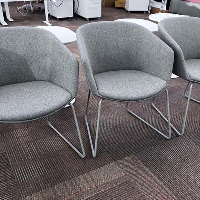 PITCH SLED CHAIR BY POPPIN (3) Gray 